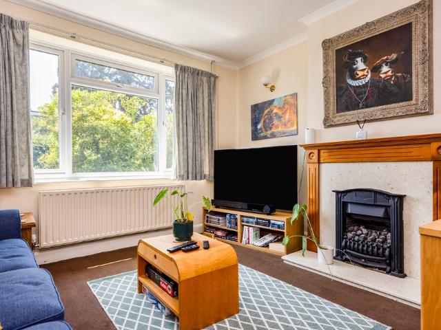 Manor Road, Guildford, GU2 9NQ