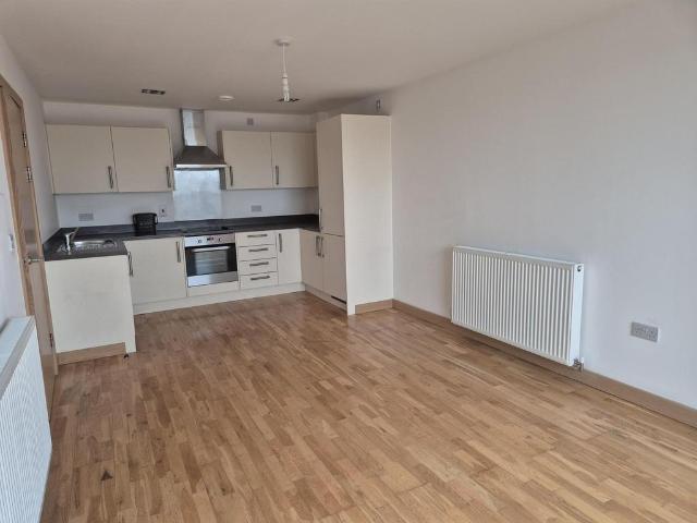 Manor Road, Wallington, SM6 1 bed flat to rent £1,350 pcm £312 pw