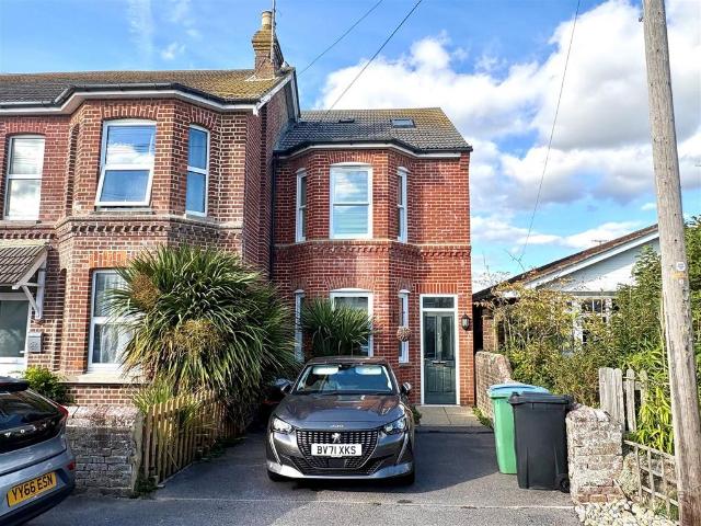 Manor Road, West Sussex BN16 3 bed semi detached house to rent £1,650 pcm £381 pw