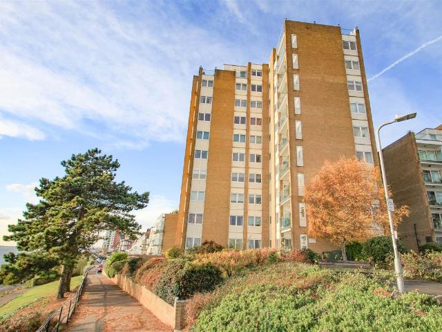 Manor Road, Westcliff On Sea SS0, 2 bed flat to rent, £1,595 pcm | PrimeLocation