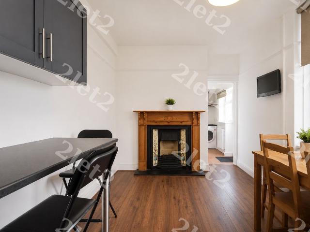Manor Street, Cardiff CF14, 5 bed terraced house to rent, £2,425 pcm | PrimeLocation