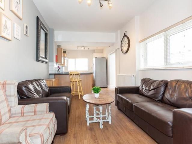 Manor Street, Cardiff CF14, 6 bed terraced house to rent, £646 pppm | PrimeLocation