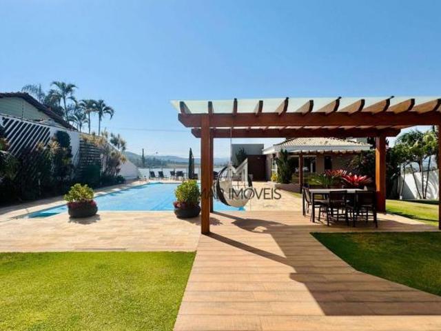 MANSÃO DE LUXO À VENDA EM AMPARO NO CIRCUITO DAS ÁGUAS | 711M², PISCINA AQUECIDA E VISTA PARA AS MON