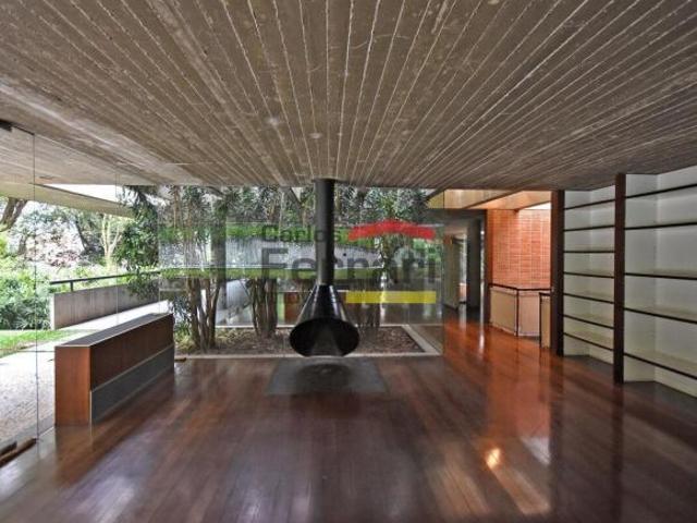 Mansão de Luxo no Cidade Jardim 3.100m² de Terreno, Piscina e Elegância Absoluta