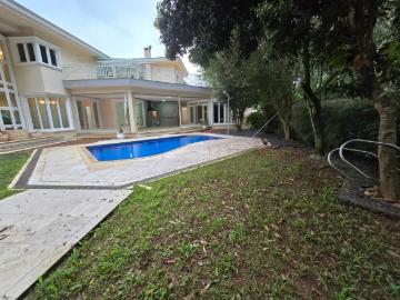 Mansão Imponente em Alphaville Residencial 3 – Terreno Plano e Muito Espaço