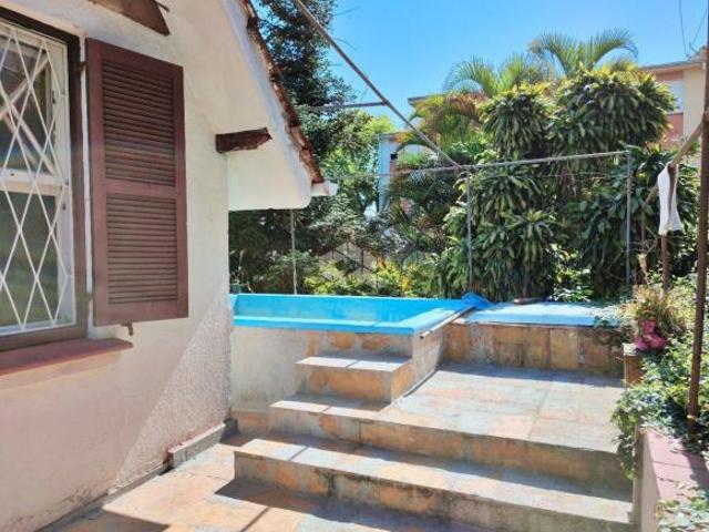 Mansão na rua Santa Cecilia em terreno com 762,30m²