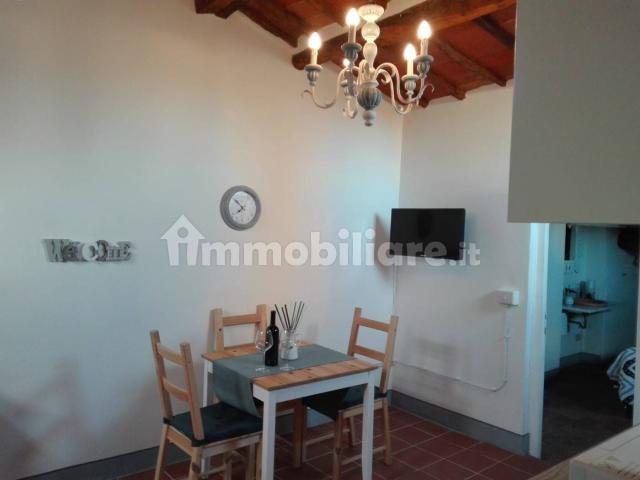 Mansarda 35 m², Figline Valdarno, Figline e Incisa Valdarno