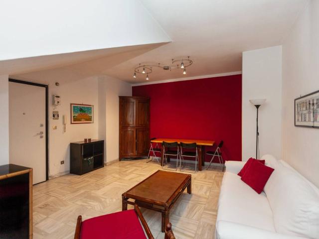 Mansarda via dell'Accademia Albertina 23, Via della Rocca, Torino