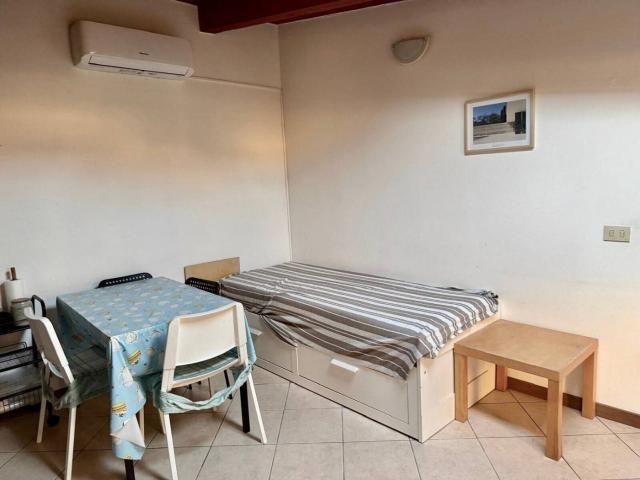Mansarda via Fratelli Cairoli 57, Centro, Sesto San Giovanni