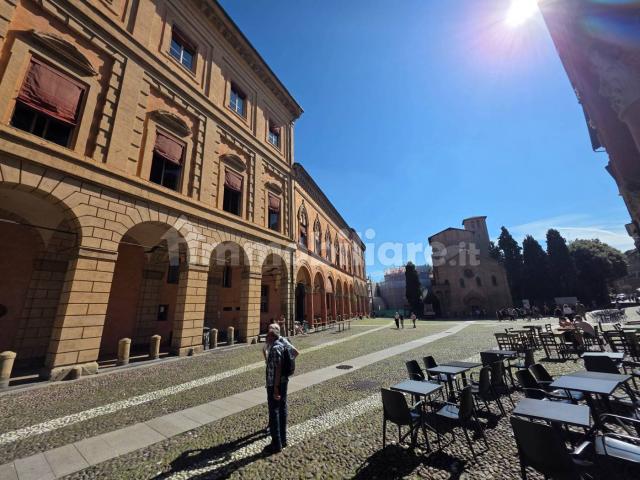 Mansarda via Santo Stefano 12, Centro Storico, Bologna