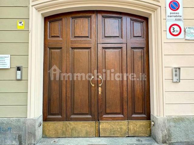 Mansarda via Sant'Antonino 13, Pozzo Strada, Torino