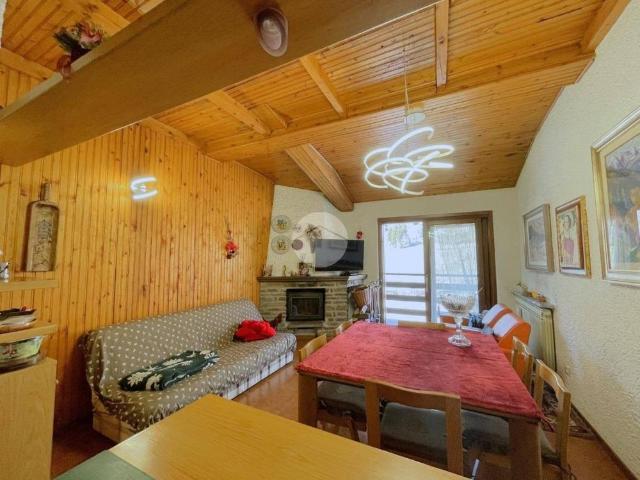 Mansarda via Val D' Avio 20, Centro, Temù