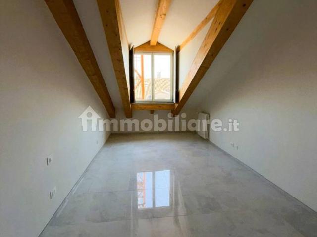 Mansarda via Vanchiglia 18, Vanchiglia, Torino