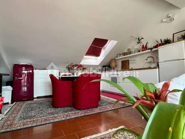 Mansarda Vico Ascanio Branca 1, Centro, Potenza