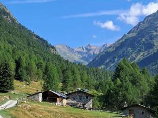 Mansarda arredata Vezza d'Oglio