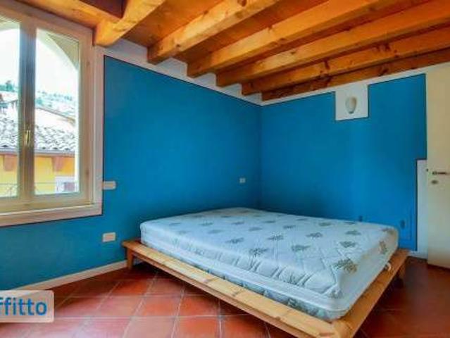 Mansarda arredata con terrazzo Toscolano maderno