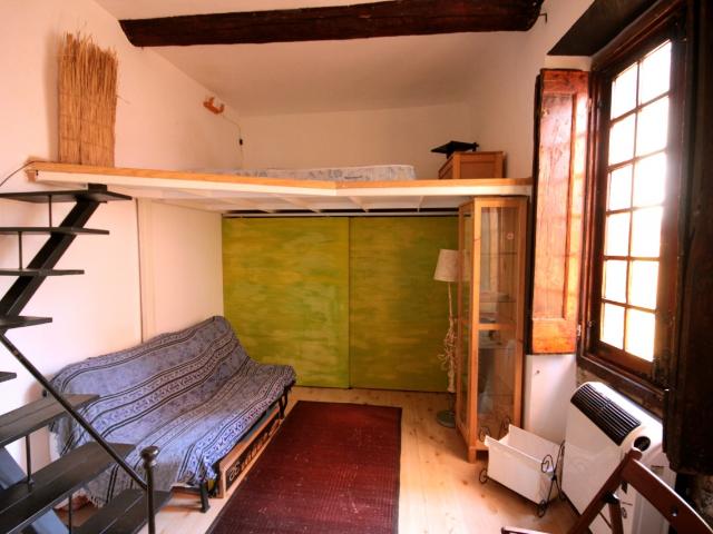 MANSARDA ARREDATA IN CENTRO STORICO IN AFFITTO