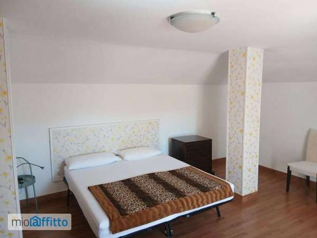 Mansarda arredata Rieti