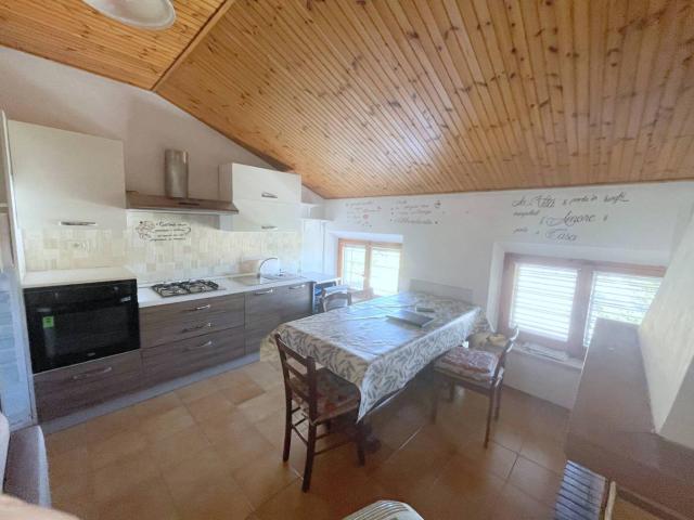 Mansarda buono stato, 72 m², Centro, Santa Maria Nuova