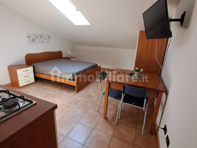 Mansarda Contrada Amoretta, Picarelli, Rione Ferrovia, Archi, Avellino