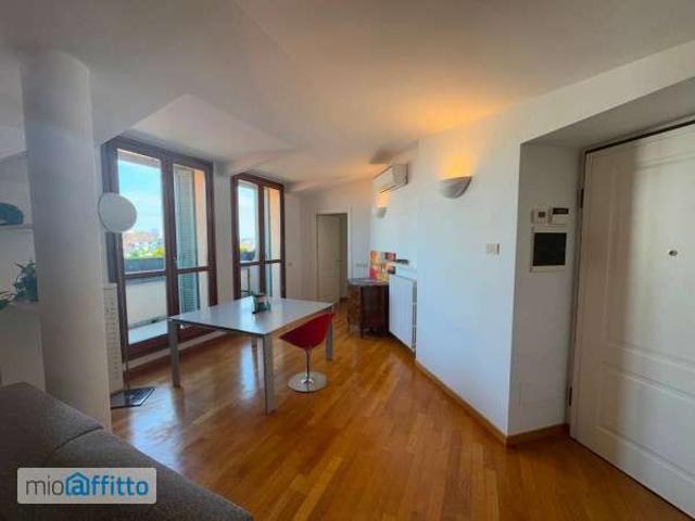 Mansarda con terrazzo Fiera, firenze, sempione, paolo sarpi/arena