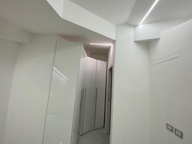 Mansarda con terrazzo in marche, Carpiano
