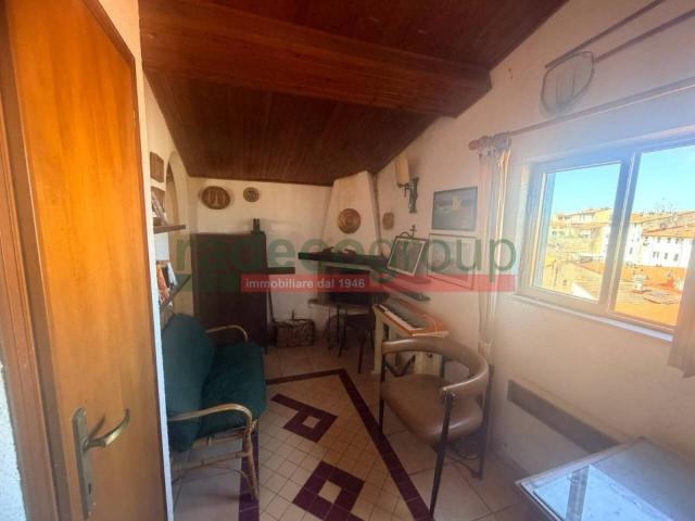 Mansarda in vendita a Livorno via Galileo Galilei, 33/a, Cisternone