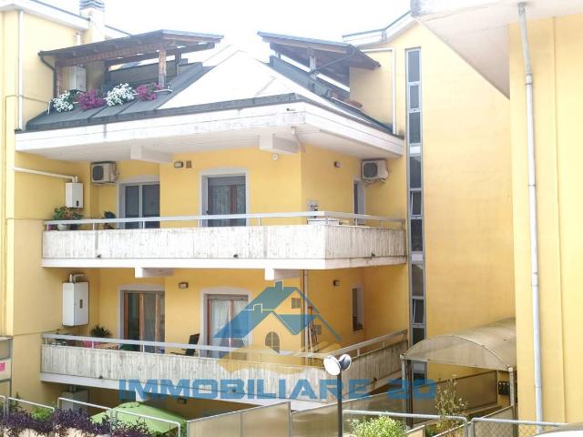 Mansarda in vendita a Teramo, Prima periferia