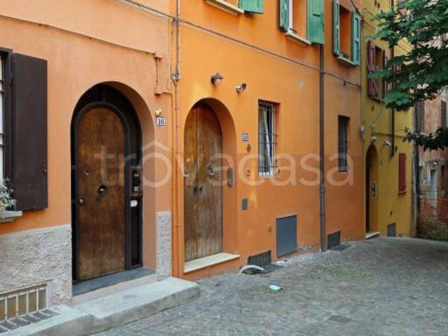 Mansarda in affitto a Bologna via Capo di Lucca, Irnerio