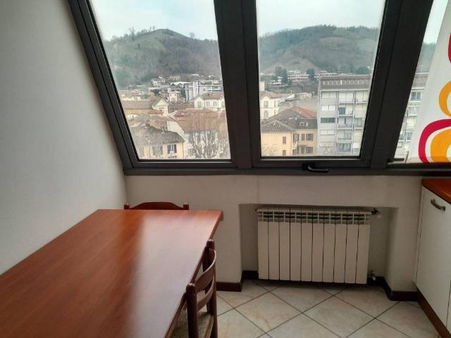 Mansarda in affitto a Broni piazza Vittorio Veneto