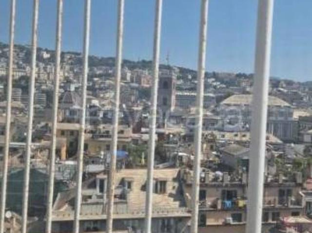 Mansarda in affitto a Genova via di Mascherona, Molo
