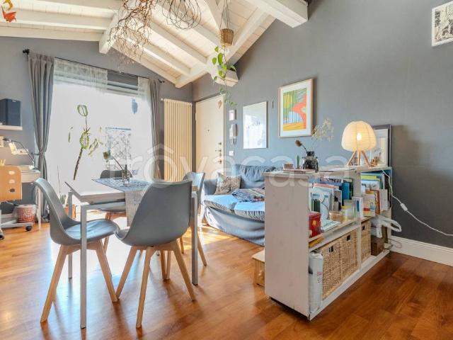 Mansarda in affitto a Lissone vicolo Palazzine, 18