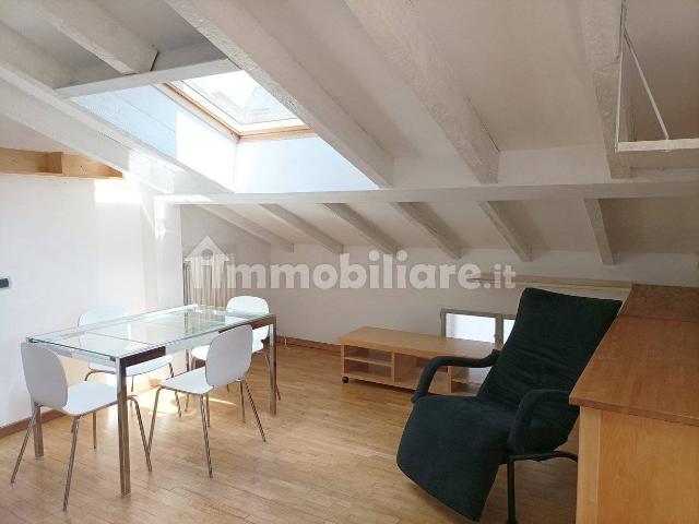 Mansarda ottimo stato, 45 m², Centro Storico, Parma