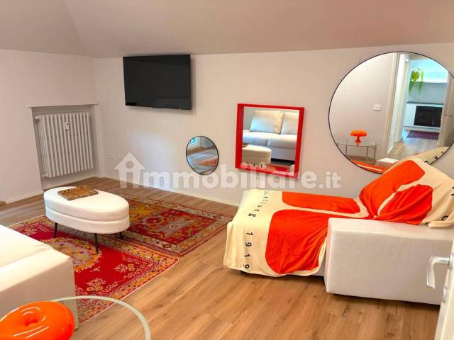 Mansarda ottimo stato, 70 m², Centro Storico, Parma