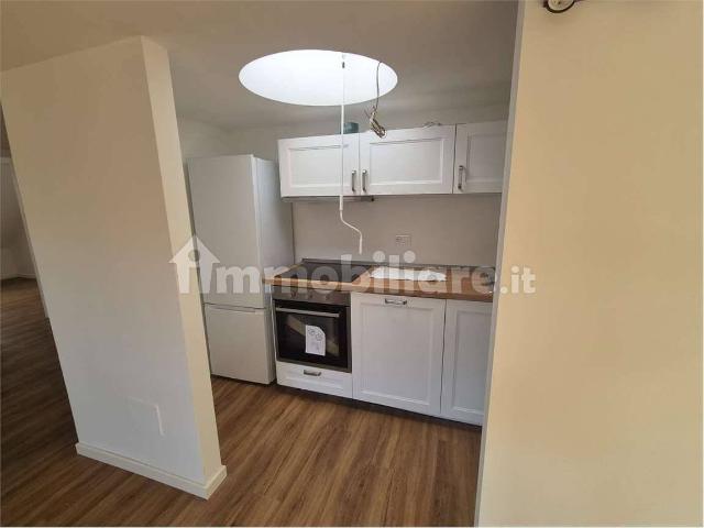 Mansarda ottimo stato, 90 m², Musicisti, Modena