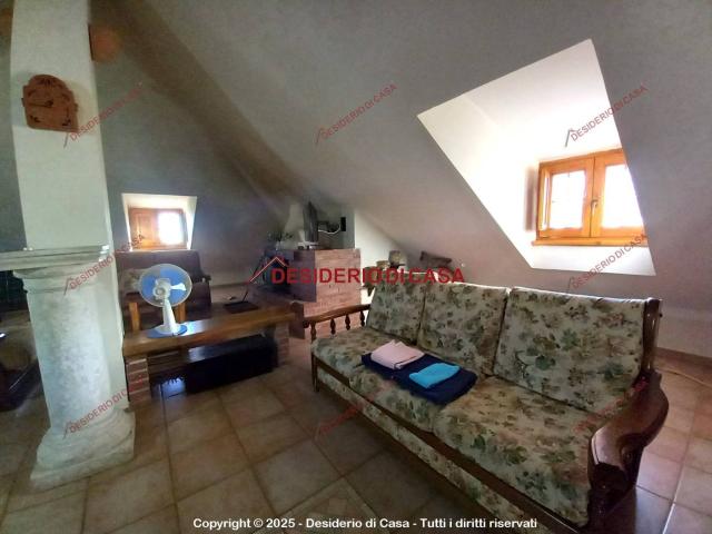 Mansarda Strada Provinciale delle Petralie, Petralia Soprana
