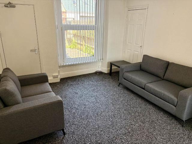 Mansel Street, City Centre, Swansea SA1, 2 bed flat to rent, £700 pcm | PrimeLocation