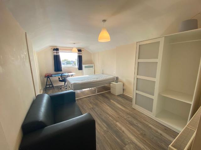 Mansel Street, Swansea SA1, 2 bed flat to rent, £800 pcm | PrimeLocation