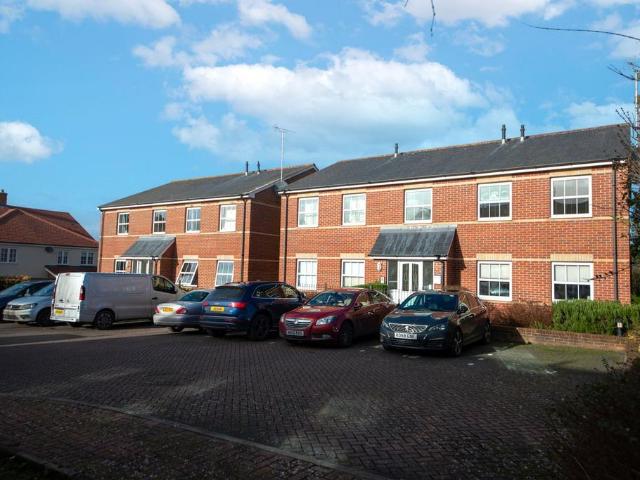 Mansell Court, Whitchurch, RG28 2 bed apartment to rent £1,100 pcm £254 pw
