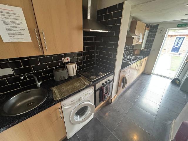 Mansell Road, Greenford UB6, 2 bed shared accommodation to rent, £590 pcm | PrimeLocation