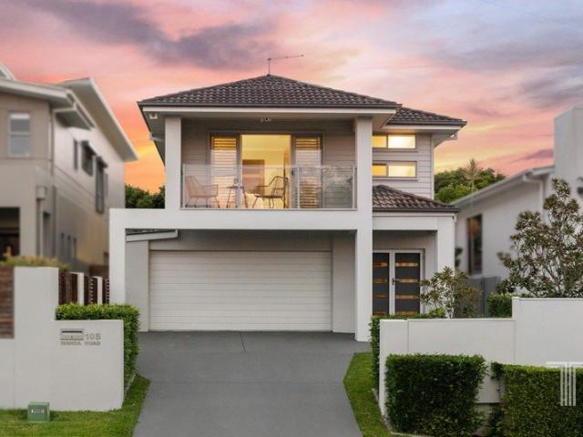 Mansfield State High School Catchment Living with Space, Style and Exceptional Convenience
