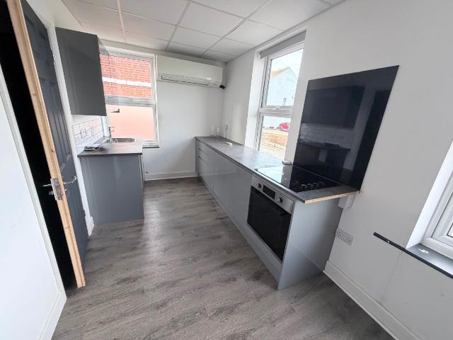 Mansfield Road, Eastwood, Nottingham NG16, 1 bed flat to rent, £575 pcm | PrimeLocation