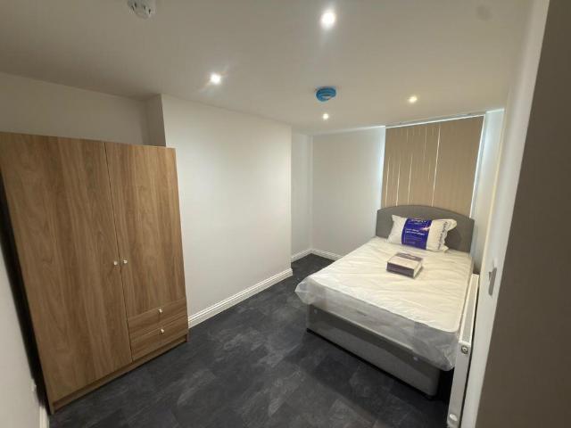 Mansfield Road, Nottingham, NG1 3HW 1 bed in a house share to rent £625 pcm £144 pw