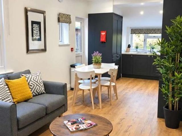 Mansfield Road, Reading, RG1