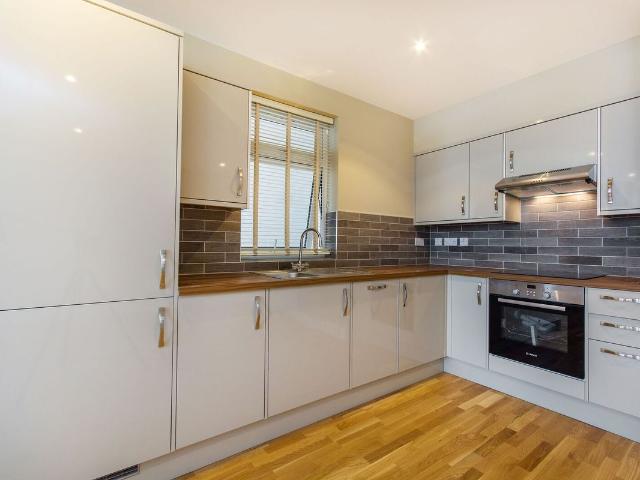 Mansfield Road, South Croydon, Croydon CR2, Studio to rent, £1,100 pcm | PrimeLocation