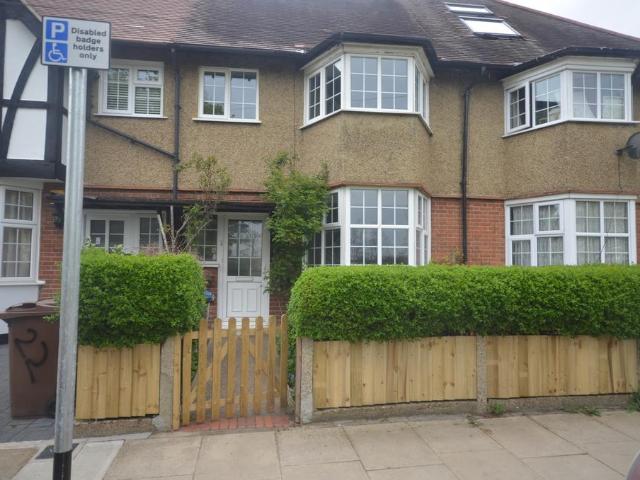 Manship Road, Mitcham, London, CR4 3 bed terraced house to rent £2,600 pcm £600 pw