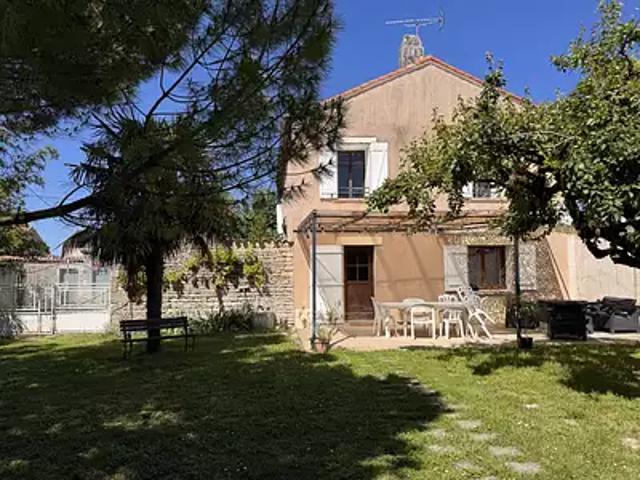 Mansle 16230 Achat / Vente maison 6 pièces t6 jardin terrasse