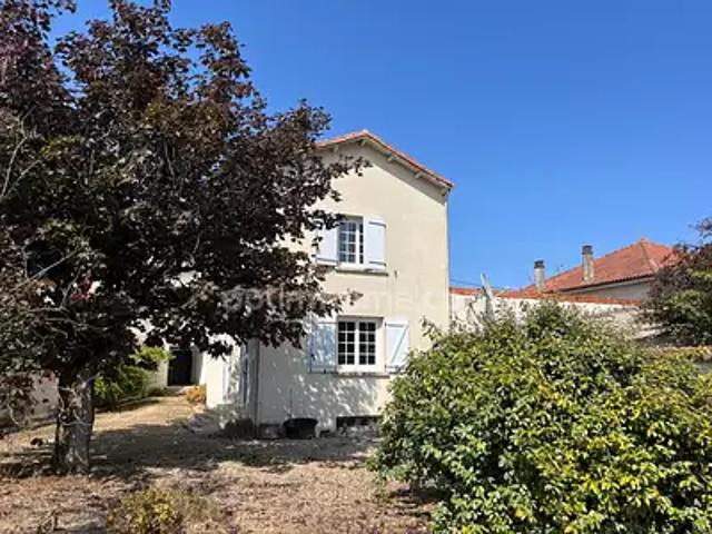 Mansle 16230 Achat / Vente maison 8 pièces t8 jardin cave