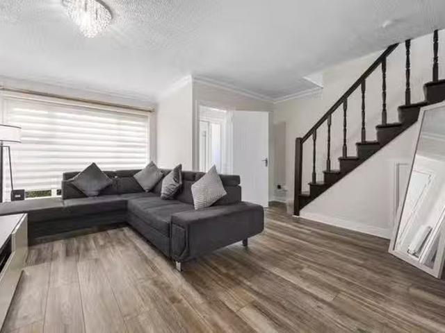 Manswood Drive