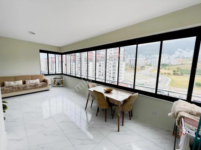 Maarif Ana Cadde Üzeri Yeni Satılık 4+1 Manzaralı Daire